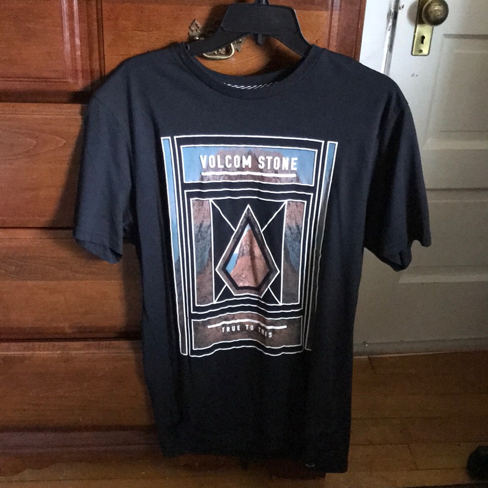 Volcom tee